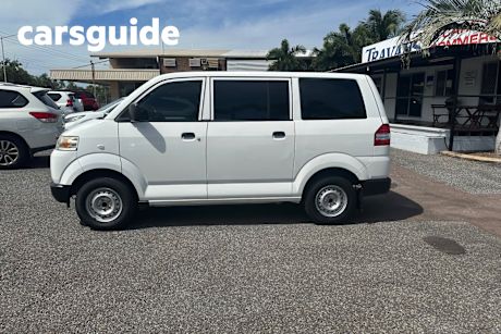 White 2016 Suzuki APV Van