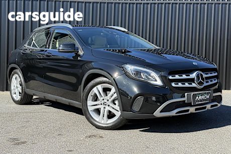 Black 2017 Mercedes-Benz GLA220 Wagon D