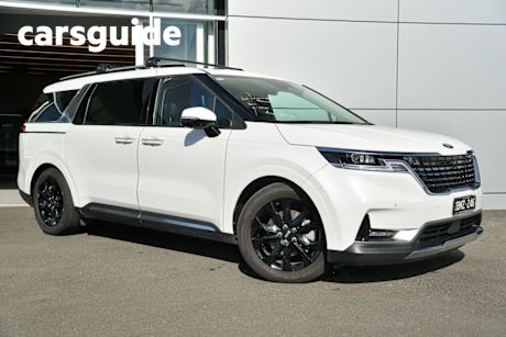 White 2021 Kia Carnival Wagon Platinum