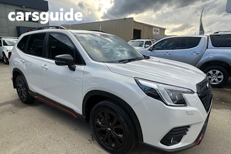 White 2023 Subaru Forester Wagon 2.5I (awd)