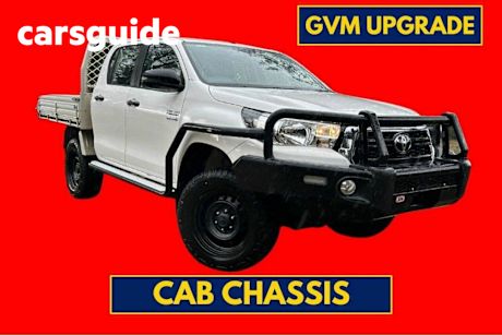 White 2019 Toyota Hilux Double Cab Chassis SR (4X4)