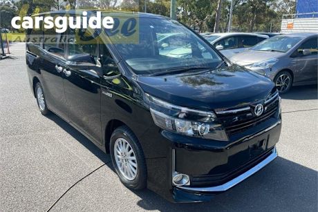 Black 2014 Toyota Voxy Wagon Hybrid
