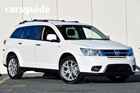 White 2016 Fiat Freemont Wagon Lounge