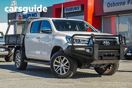 White 2020 Toyota Hilux Double Cab Pick Up SR5 (4X4)