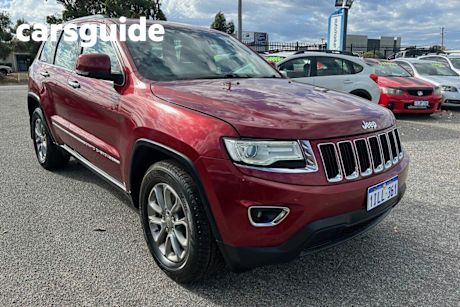 Red 2015 Jeep Grand Cherokee Wagon Laredo (4X4)
