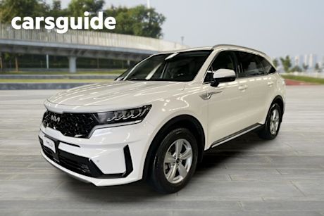 White 2023 Kia Sorento Wagon S 7 Seat