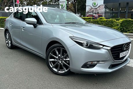 Silver 2017 Mazda 3 Sedan SP25 Astina