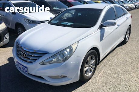 White 2011 Hyundai I45 Sedan Active