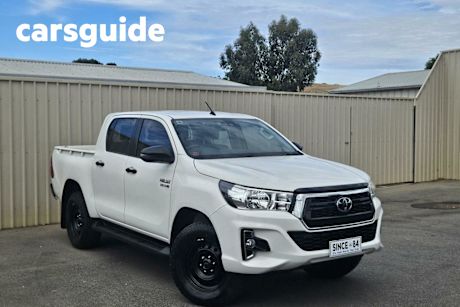 White 2020 Toyota Hilux Double Cab Pick Up SR (4X4)