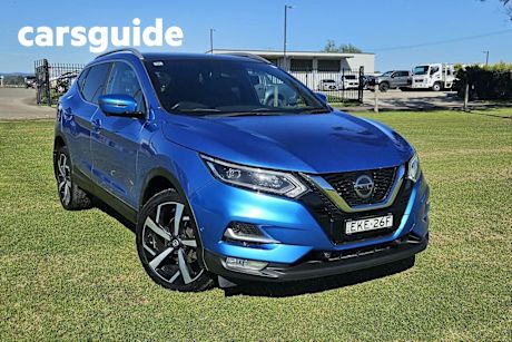 Blue 2018 Nissan Qashqai Wagon TI