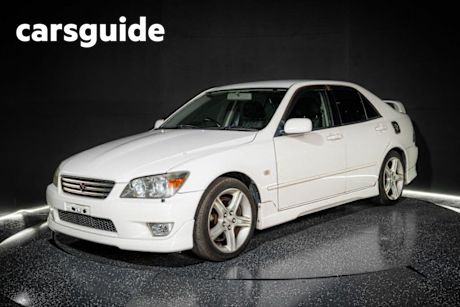 White 2000 Toyota Altezza Sedan RS200 Z- Edition 4cyl Auto Sedan 2.0i