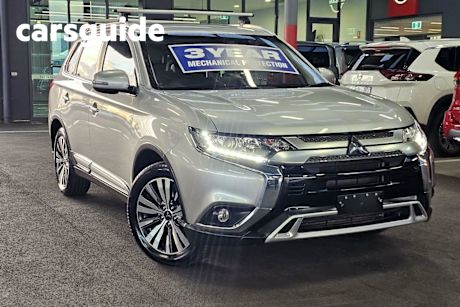 Silver 2021 Mitsubishi Outlander Wagon LS 7 Seat (awd)