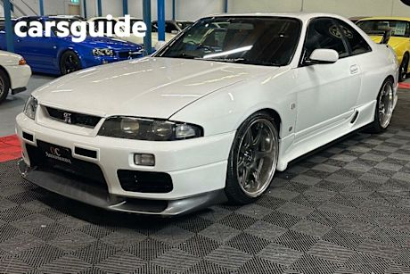 White 1996 Nissan Skyline Coupe GTR