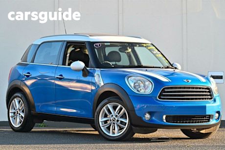 Blue 2014 Mini Countryman Wagon Cooper