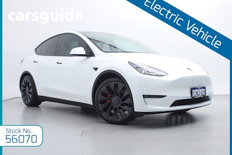 White 2023 Tesla Model Y Wagon Performance