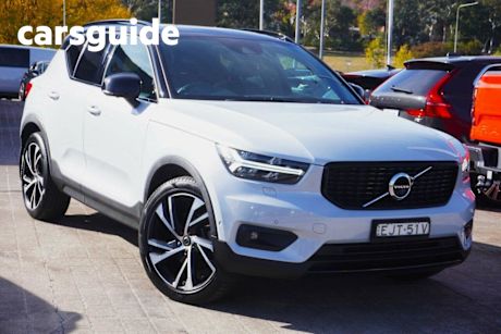 Silver 2020 Volvo XC40 Wagon T5 R-Design (awd)