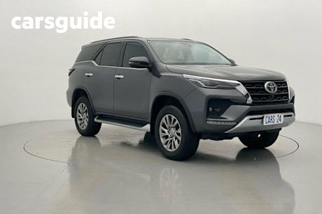 2023 Toyota Fortuner Wagon Crusade