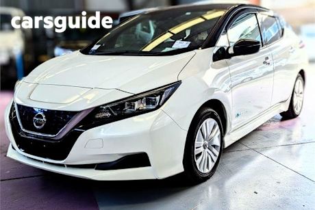Black 2018 Nissan Leaf Hatch EV
