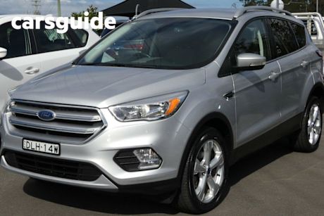 Silver 2017 Ford Escape Wagon Trend (fwd)