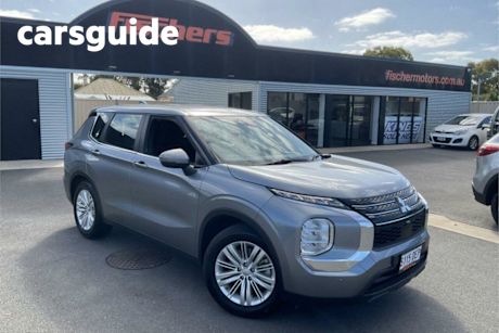 Grey 2023 Mitsubishi Outlander Wagon ES 7 Seat (2WD)