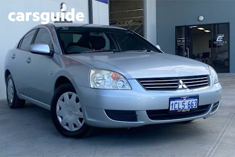 Silver 2006 Mitsubishi 380 Sedan
