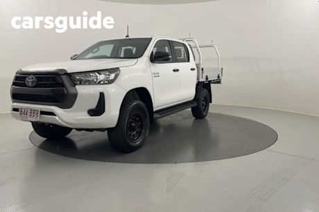 White 2020 Toyota Hilux Double Cab Chassis SR (4X4)