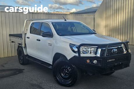 White 2020 Toyota Hilux Double Cab Chassis SR (4X4)