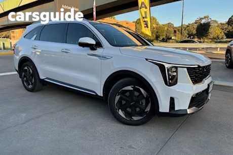 White 2024 Kia Sorento Wagon GT-Line HEV AWD