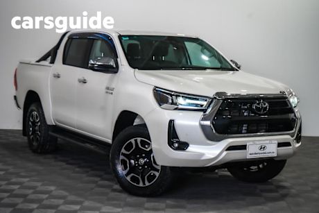 White 2021 Toyota Hilux Double Cab Pick Up SR5 (4X4)