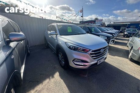 Silver 2017 Hyundai Tucson Wagon Active X (fwd)