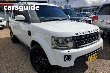 White 2016 Land Rover Discovery Wagon SDV6 SE