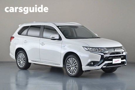 White 2019 Mitsubishi Outlander Wagon Phev (hybrid) ES