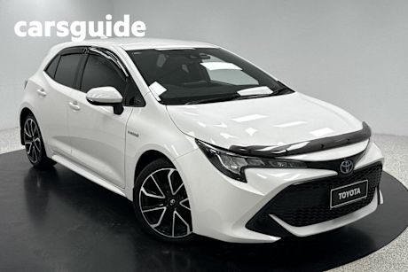 White 2020 Toyota Corolla Hatchback Ascent Sport Hybrid