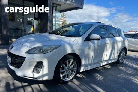 White 2011 Mazda 3 Hatchback SP25