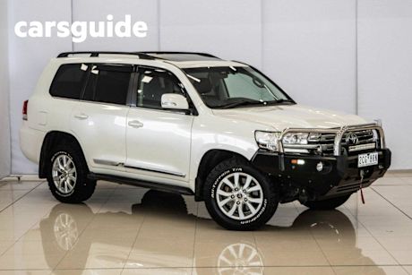 White 2016 Toyota Landcruiser Wagon VX (4X4)
