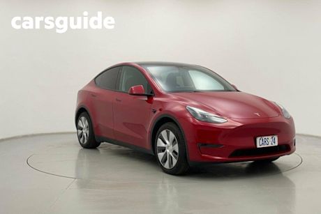 Red 2023 Tesla Model Y Wagon Long Range