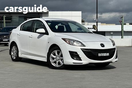White 2009 Mazda 3 Sedan Maxx Sport