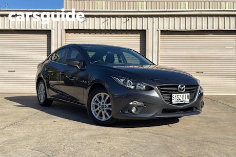 Grey 2015 Mazda 3 Sedan Maxx