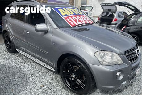 Grey 2010 Mercedes-Benz ML350 Wagon CDI (4X4)