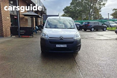 White 2018 Citroen Berlingo Van XL Confort Blue HDI