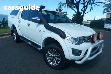White 2010 Mitsubishi Triton Double Cab Utility GLX-R (4X4)