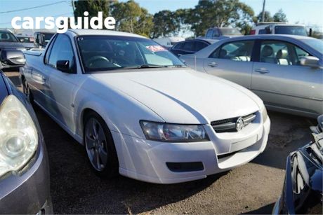 White 2006 Holden Commodore Utility