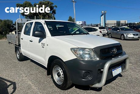 White 2009 Toyota Hilux Dual Cab Pick-up Workmate
