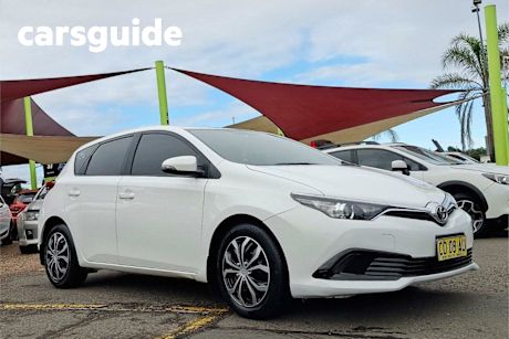 White 2017 Toyota Corolla Hatchback Ascent
