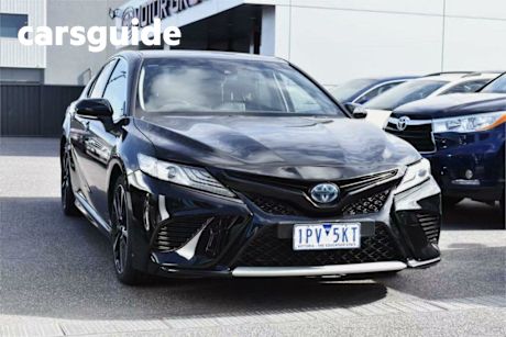 Silver 2019 Toyota Camry Sedan SX