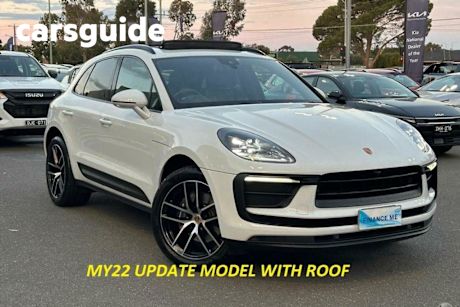 White 2021 Porsche Macan Wagon