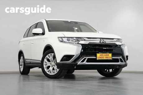 White 2021 Mitsubishi Outlander Wagon ES 5 Seat (2WD)
