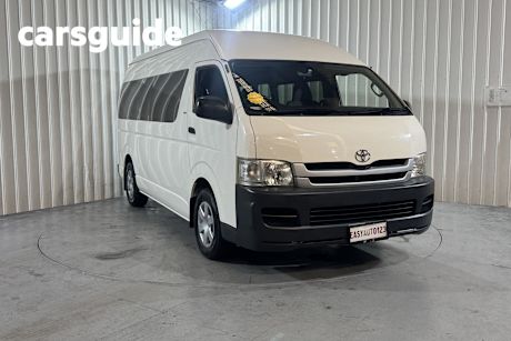 White 2007 Toyota Hiace Bus Commuter