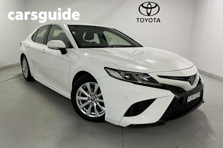 White 2018 Toyota Camry Sedan Ascent Sport