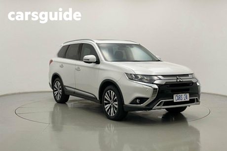 White 2019 Mitsubishi Outlander Wagon Exceed 7 Seat (awd)